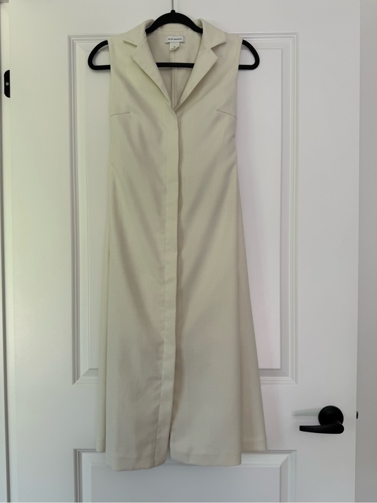 Club Monaco Dresses & Skirts - Club Monaco Cream Textured Dress with Collar